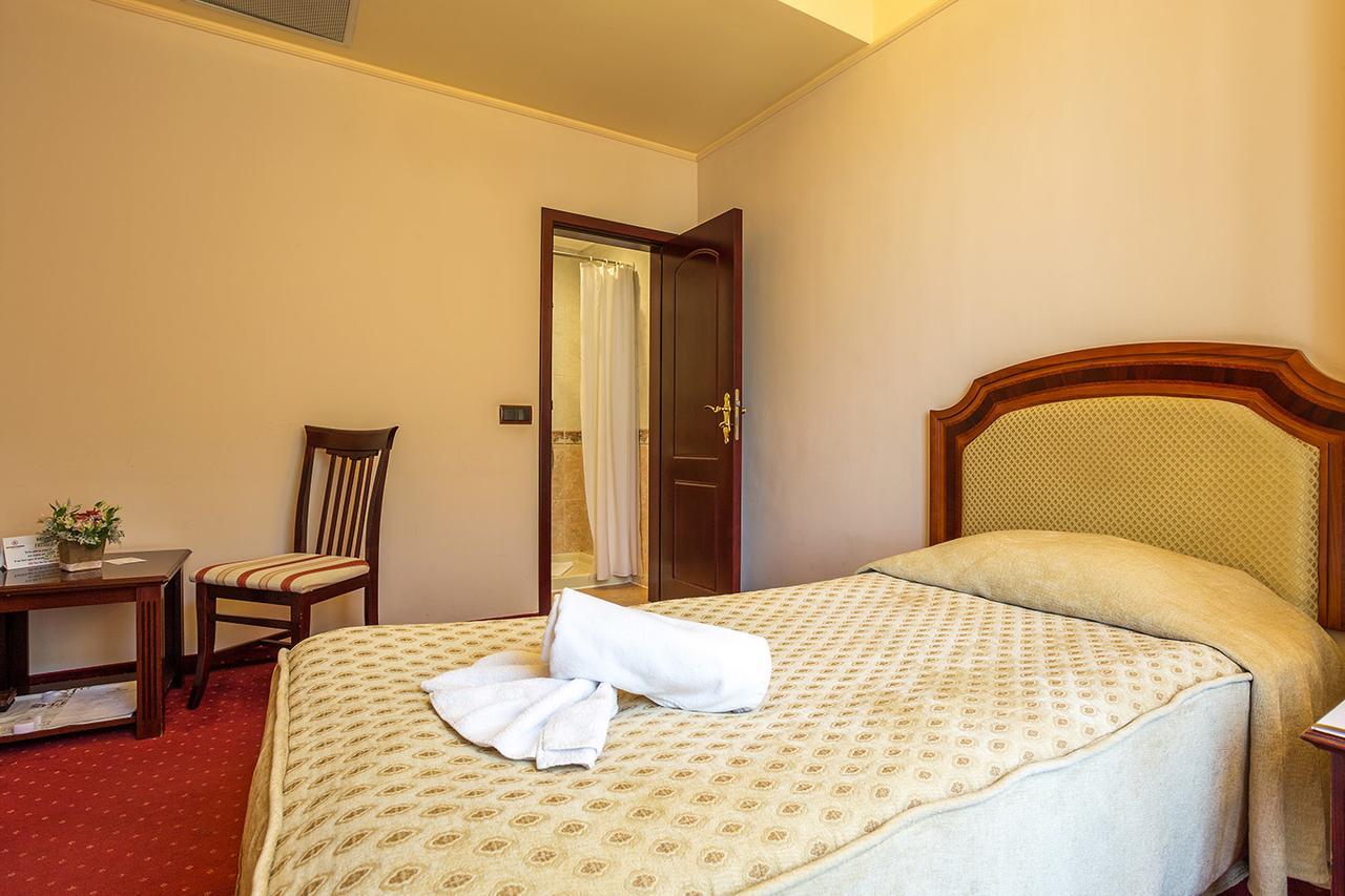 Boutique Splendid Hotel Varna ภายนอก รูปภาพ